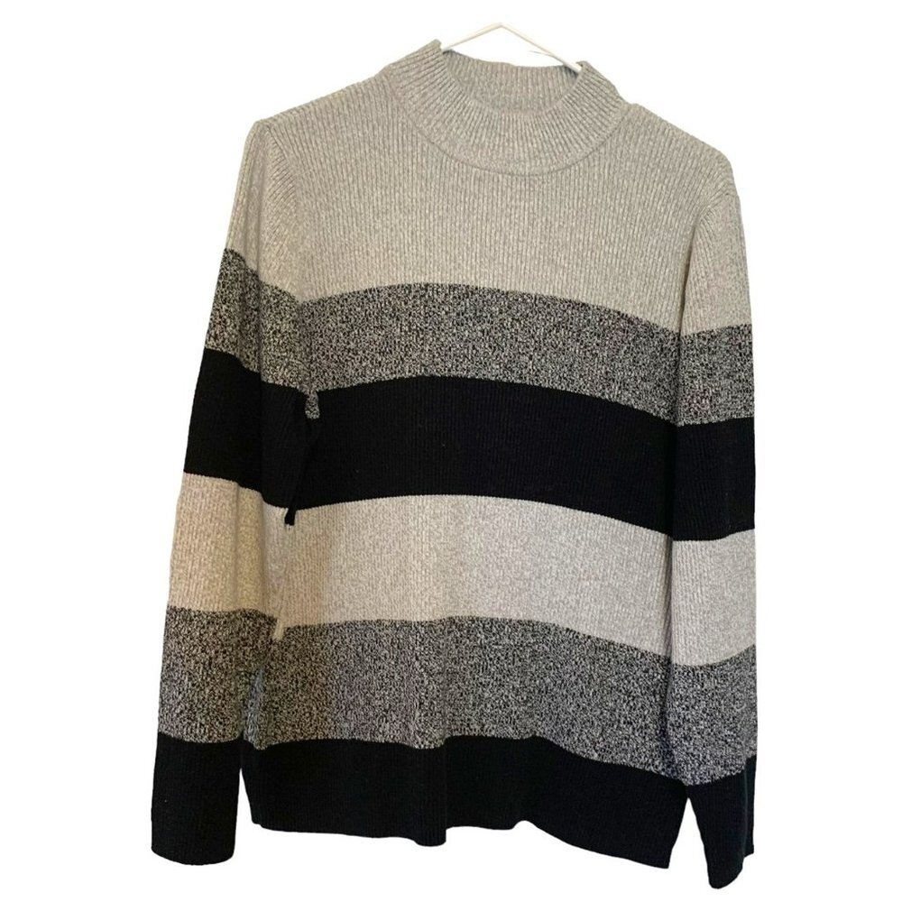 Karen Scott Color blocked Ribbed Crew Neck Sweater Size L Black and Gray